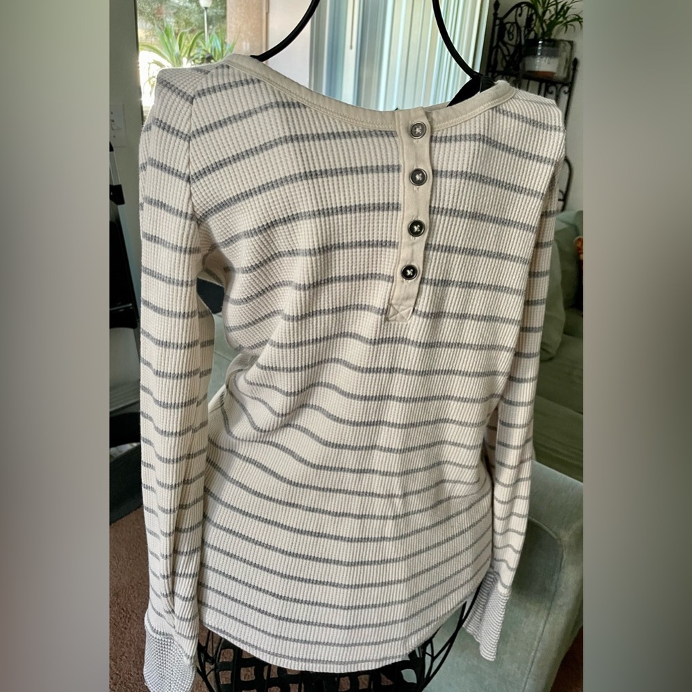COLUMBIA cream & gray striped long sleeved shirt